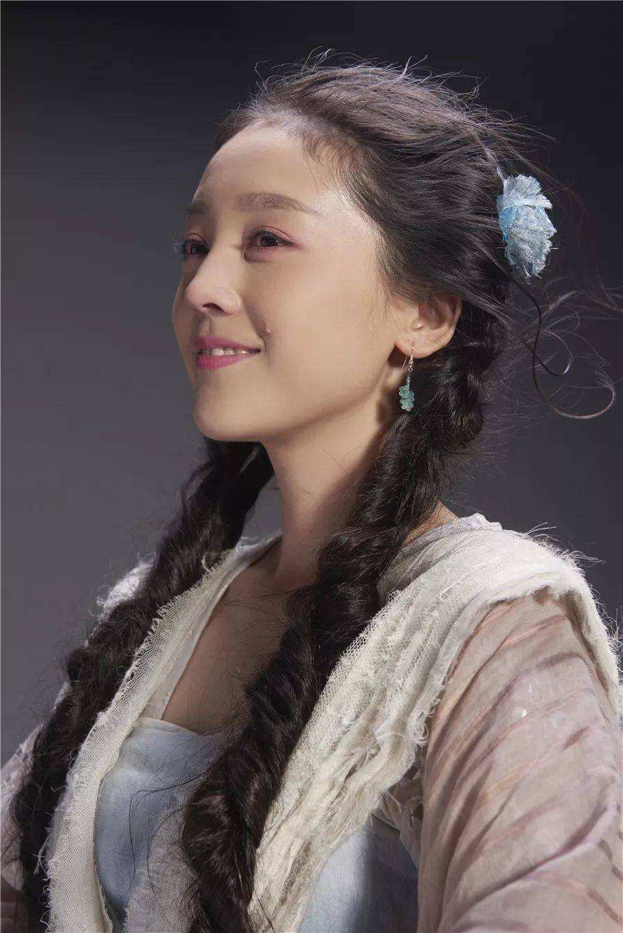 剧红人不红就应该是《灵魂摆渡》之中,可爱的小孟婆了