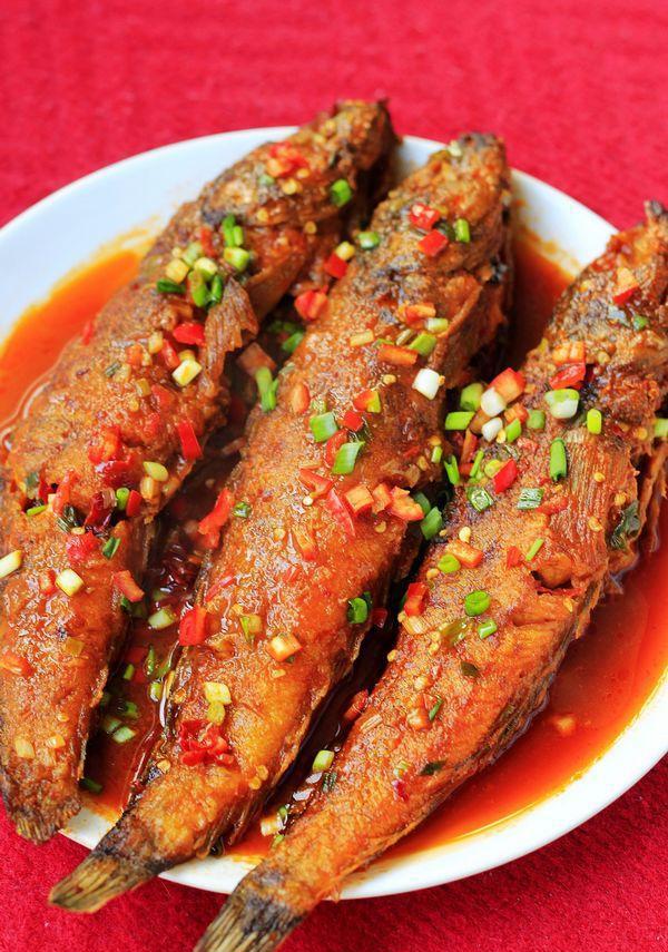 美食新新年年年有余的新疆大盘五道黑