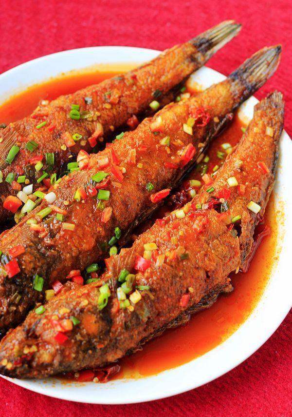 美食新新年年年有余的新疆大盘五道黑