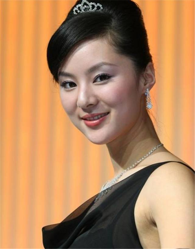 用车 正文 她便是张丹丹,出生在湖南湘潭,是一名中国内地女主持人,04