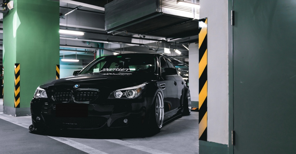 改装就是不断追求个性,冷门的宝马e60也能打造出极致低姿态!