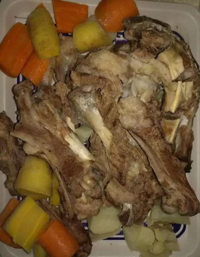 新疆羊肉那仁的家庭做法,娜扎也爱吃.文章最后公布秘诀啦.