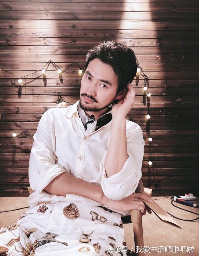 瞬间变小迷弟,留起胡须的他更加成熟稳重|袁弘|偶像|长胡子_新浪新闻