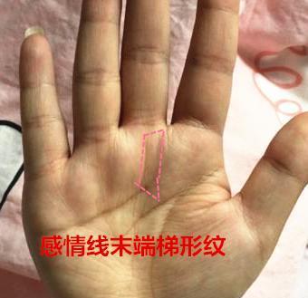 婚姻中, 这三种手相的女人最蠢, 希望没有你!