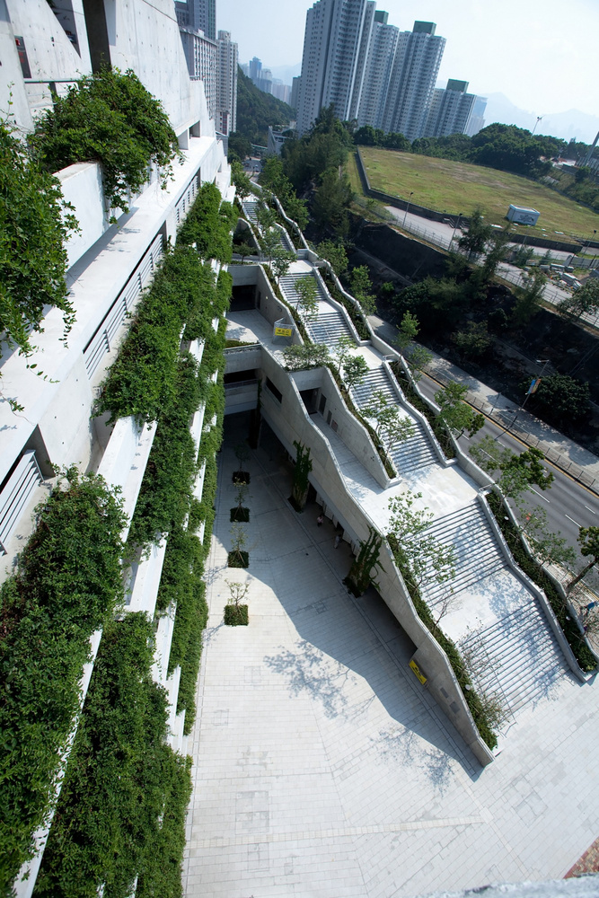 香港钻石山殡仪馆建筑署新钻石山殡仪馆的设计旨在保留拜山的