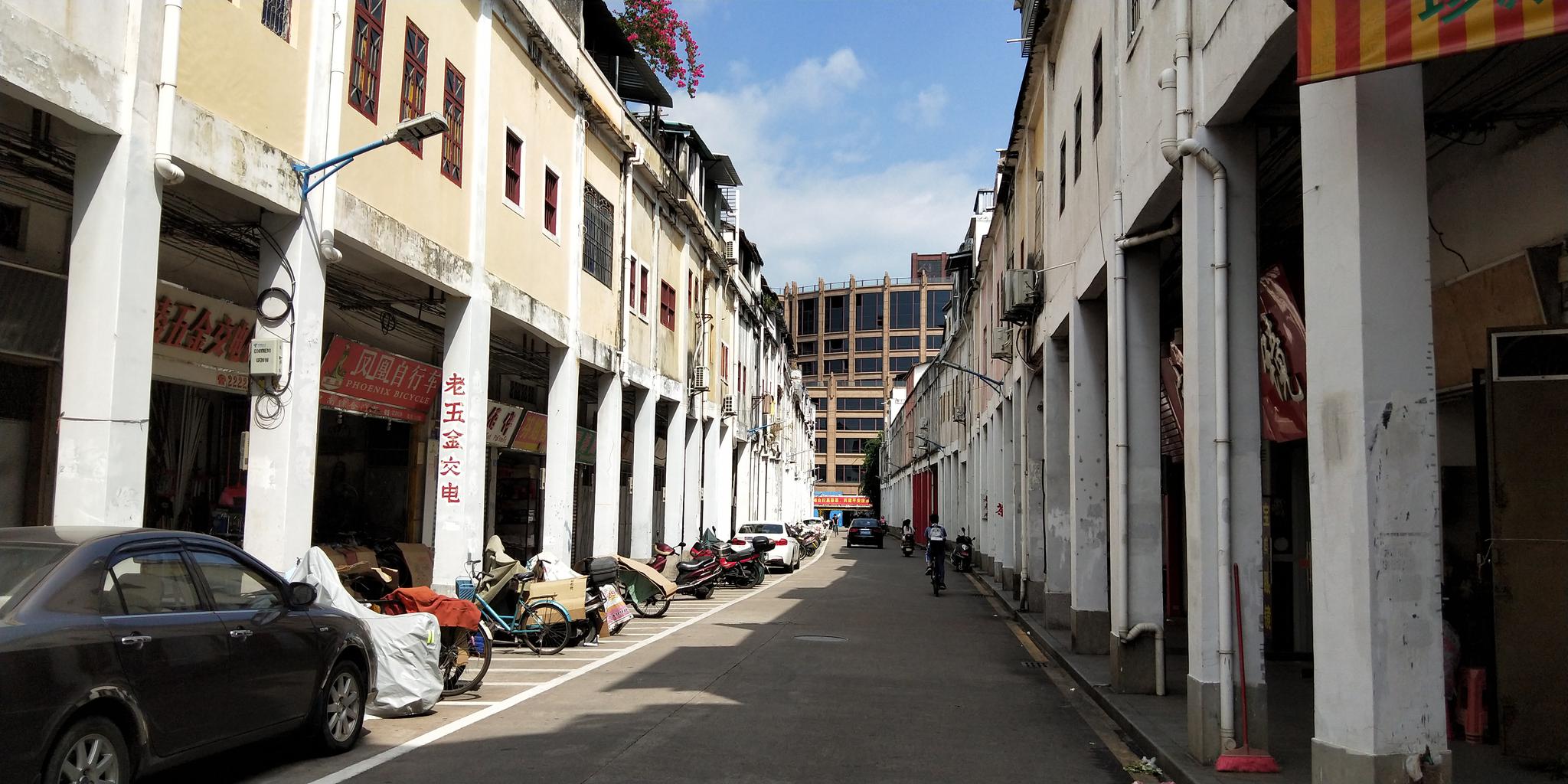 来梅州,真的能感受到穿越……这种街道身为80后的我再熟悉不过