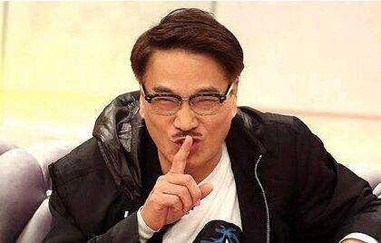 老赌鬼吴孟达被曝欠了一屁股债为还债不得已才重出江湖