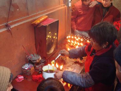 故事亲见顶狐仙的神婆花青姨问鬼骂贪人真是神啦