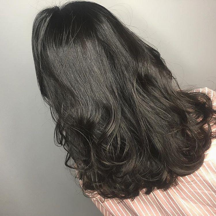 今年 韩式自然卷发人气依旧很高