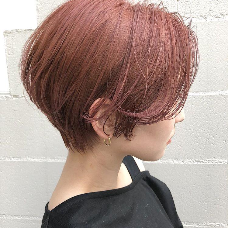 棕红色短发年轻百搭又有活力