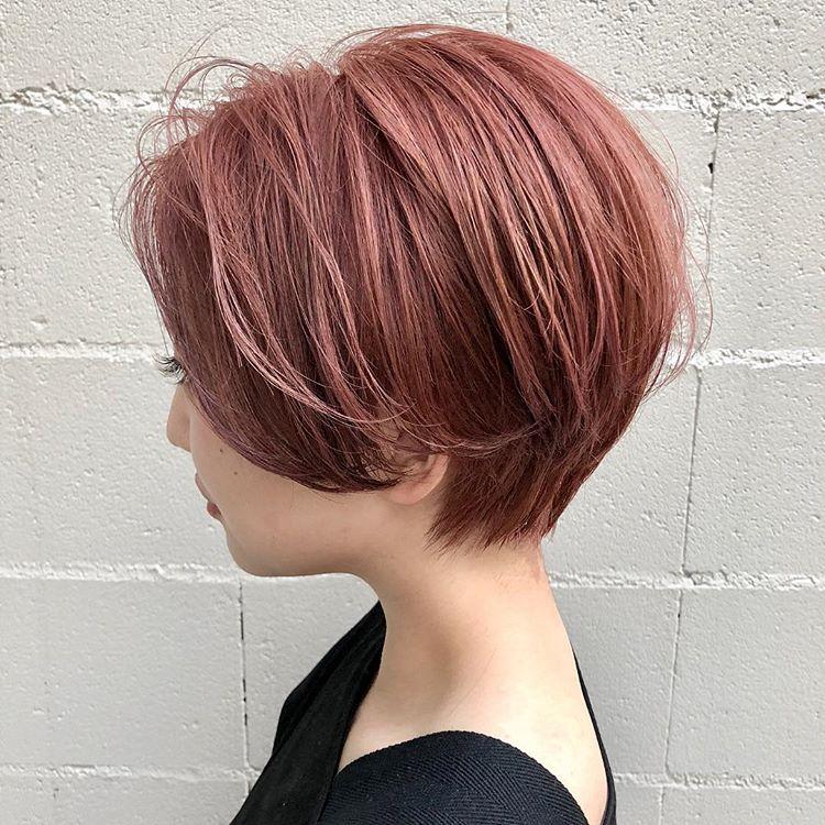 棕红色短发年轻百搭又有活力