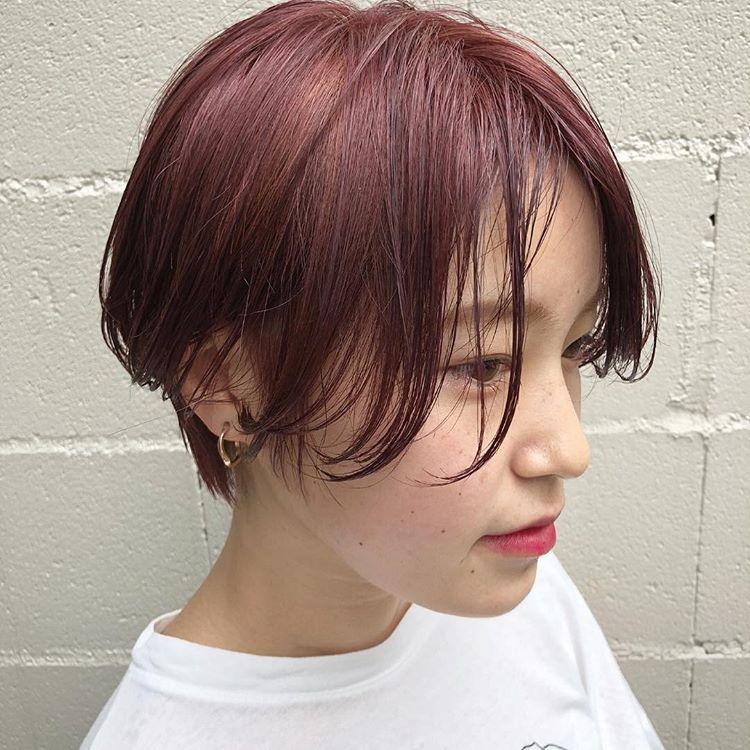 棕红色短发年轻百搭又有活力