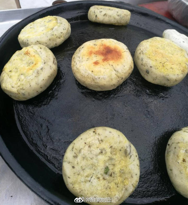 贵州安顺特产毛香粑,记得小时候的那个味道