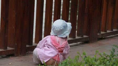 为什么婆婆都不喜欢尿不湿? 难道光着屁股就更好?