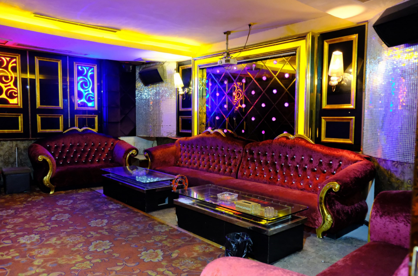 复古与现代,这可能是自贡最有情怀的ktv了