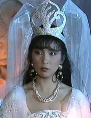 两人同是未婚生子,为何一人得不到同情,而一人却十分让人敬佩|陈秀珠