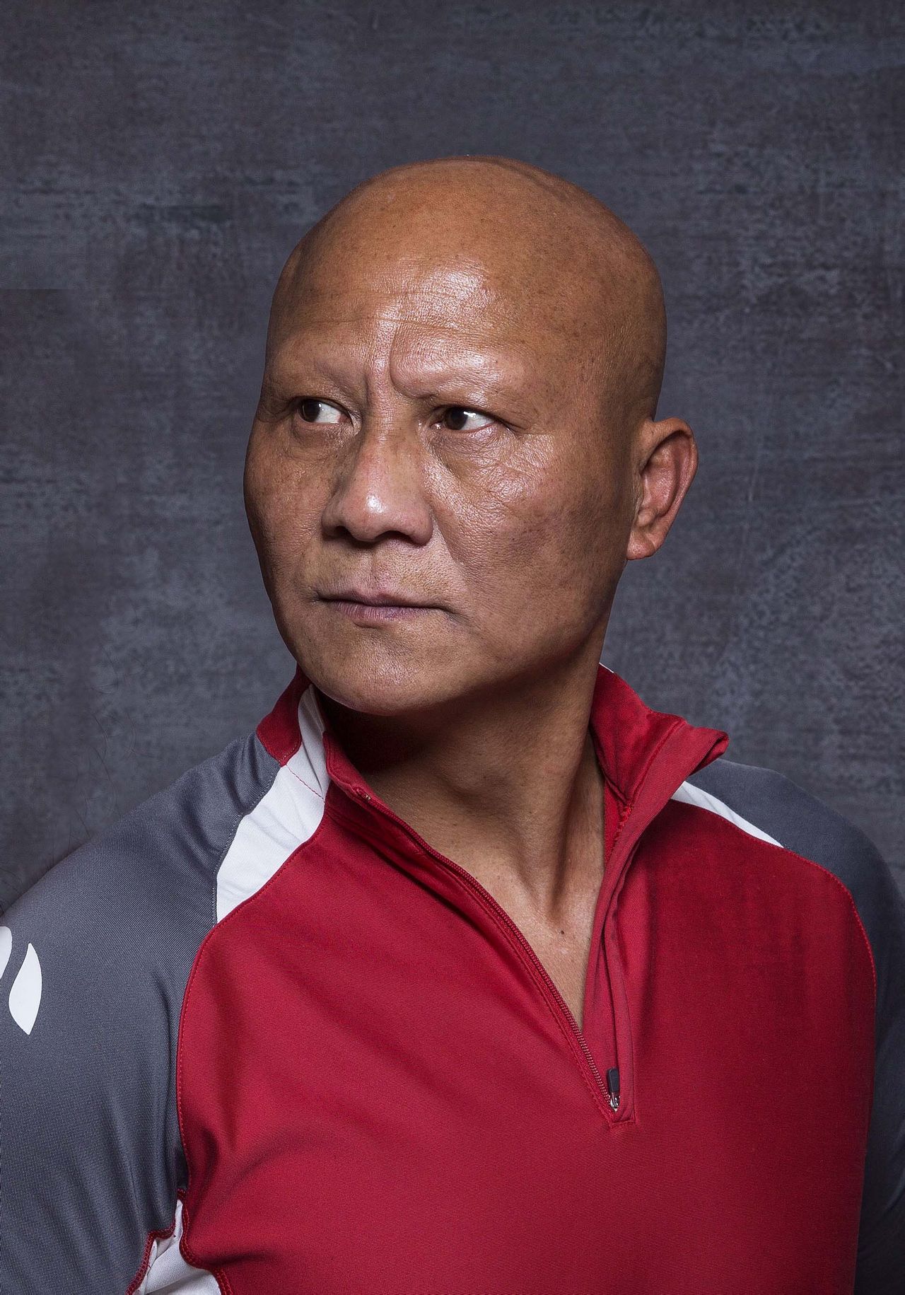 中的反派"秃鹰"而被观众熟知,后又陆续出演《少林小子》《黄河大侠》