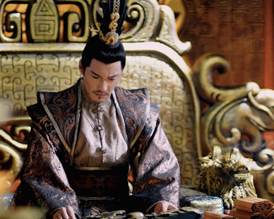 始于眼妆,忠于傲娇,被《芸汐传》里的猫系帝王圈粉了