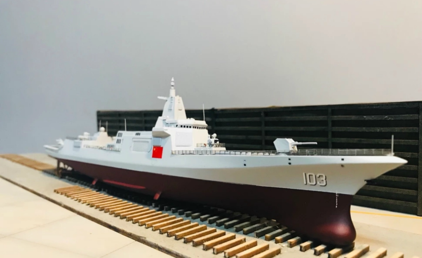 055级大型导弹驱逐舰模型|导弹驱逐舰|战舰|海军_新浪新闻