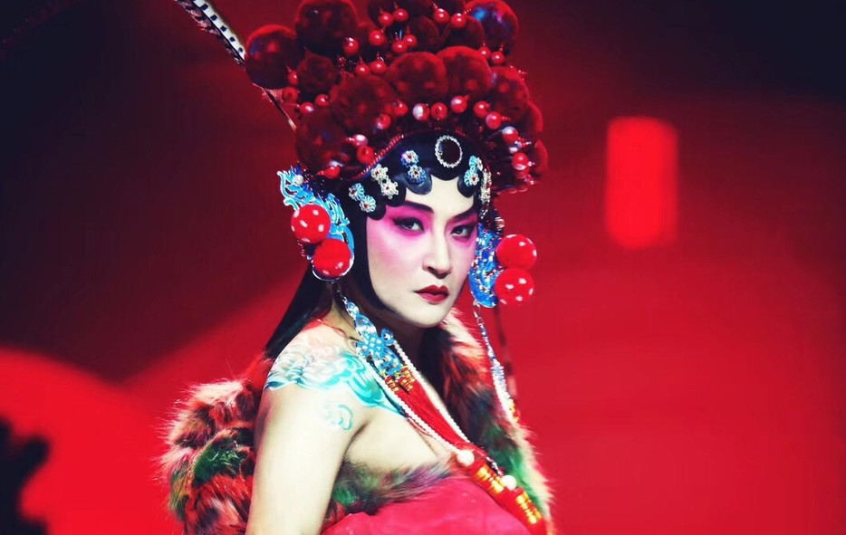 46岁陈志朋又妖回来了反串穆桂英惊艳全场背景音乐让人听哭