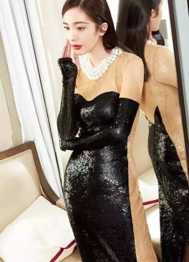 因给杨幂穿了一件7万块过季礼服,造型师惨被粉