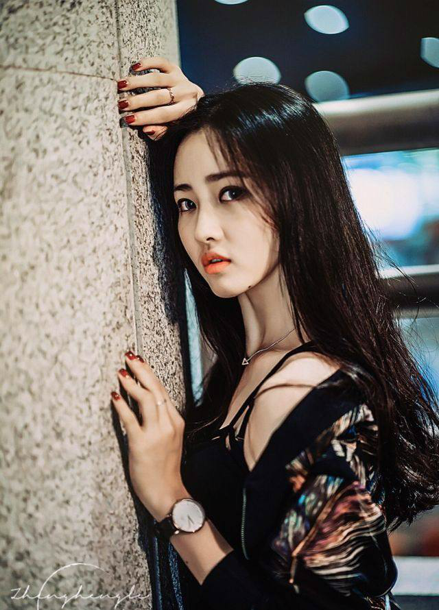 街拍,河南的美女居然这么多,图4简直美出天际