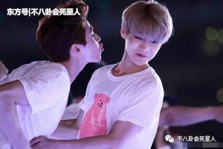 强吻鹿晗熊抱李宇春失恋让王嘉尔小心女人这男星有点迷