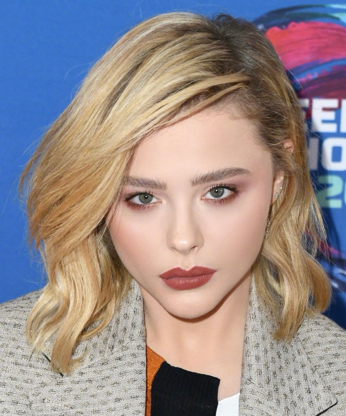 出席2018青少年选择奖的科洛chloe moretz