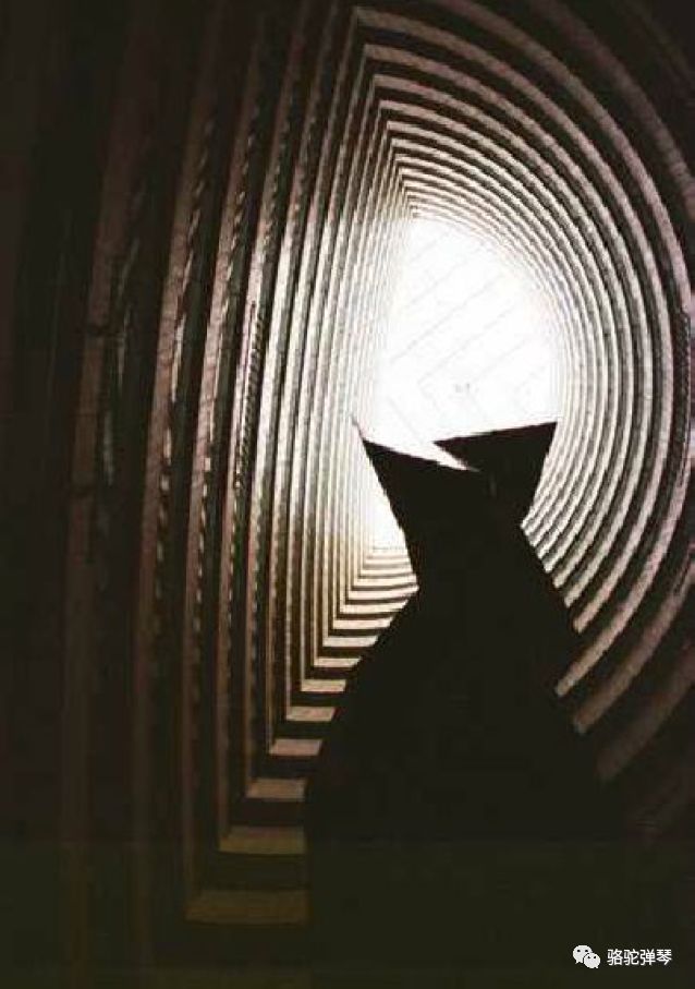 常用的5种构图形式,非一般的意境表达,第4种"会说话"!