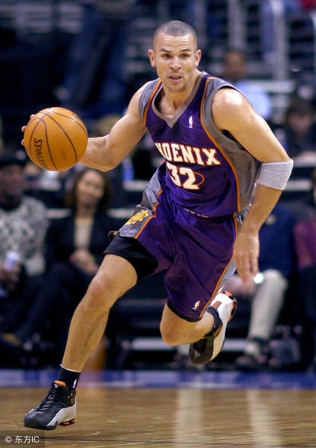 纳什:当今联盟仅3人会传球,竟无保罗,隆多算一个