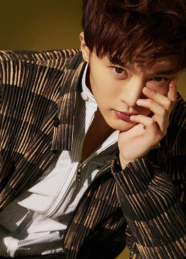 李俊辰《全职高手》杀青 首演电竞少年好戏不断