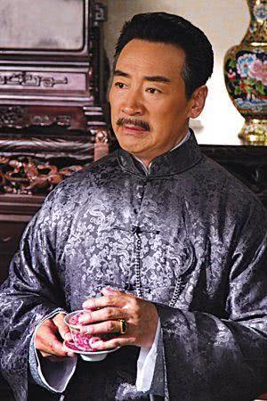 是一位实力派演员,也算是一位老戏骨,出演过多部电视剧,《少帅传奇》