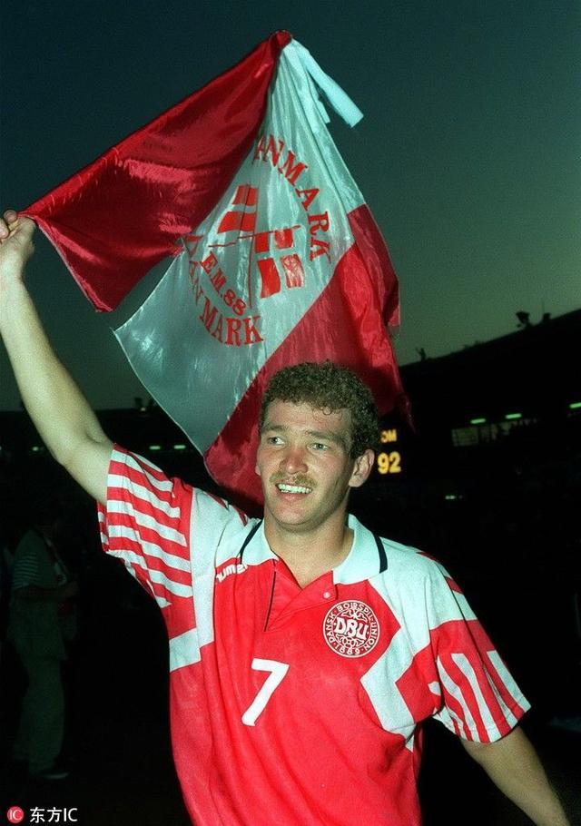 太荒诞!世界杯16强丹麦宣布解散 国家队由五人