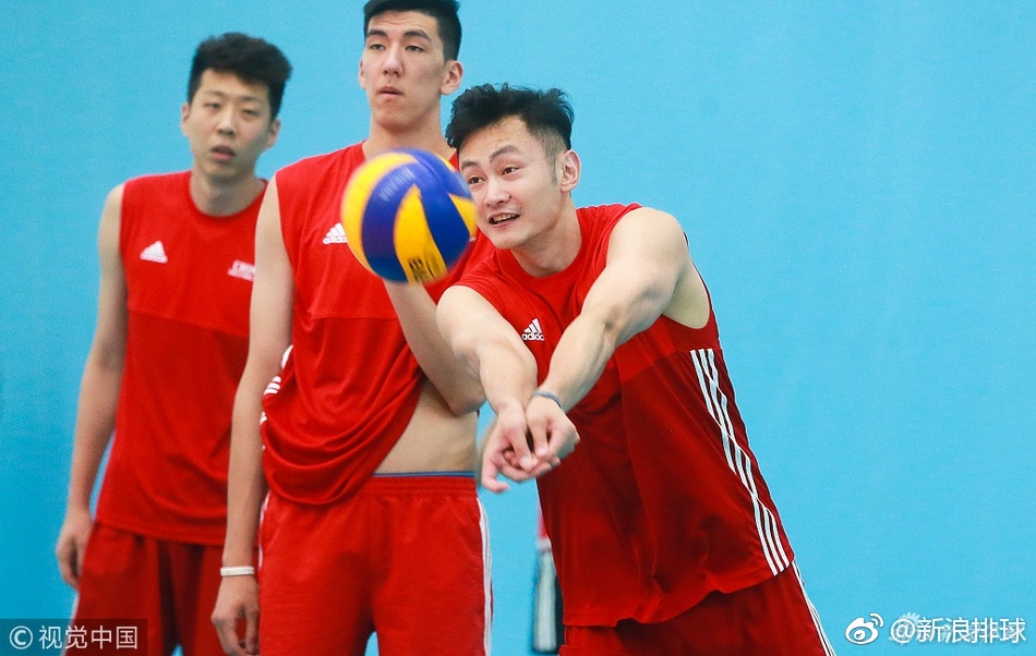 2018雅加达亚运会前瞻:中国男排b队训练备战.队员训练气氛轻松