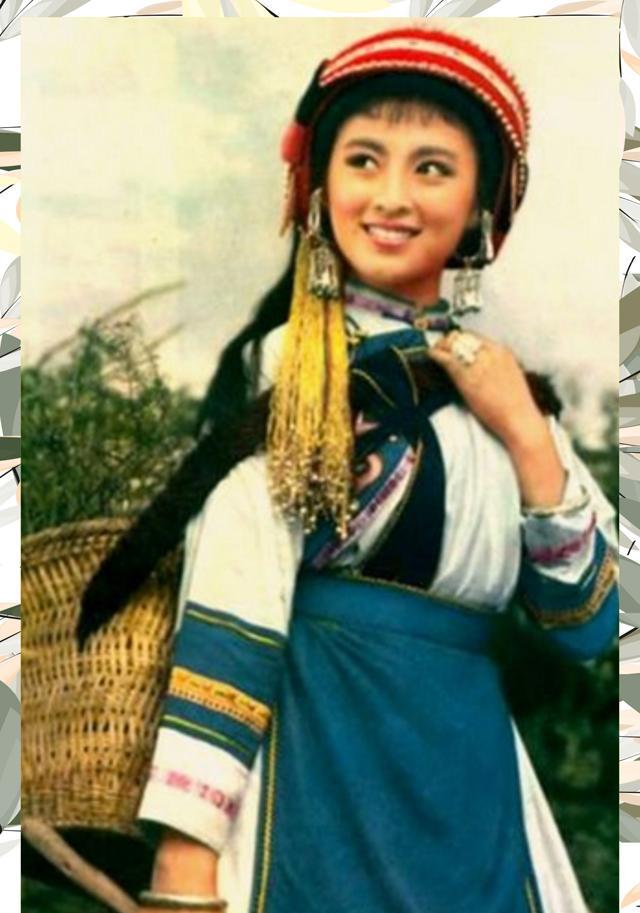 昆明哒哒哒冒蓝火|杭州西湖|阿诗玛|石林_新浪新闻