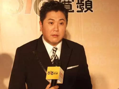 亲人爆料最为致命!|侯炳莹|陪酒|吸毒_新浪新闻