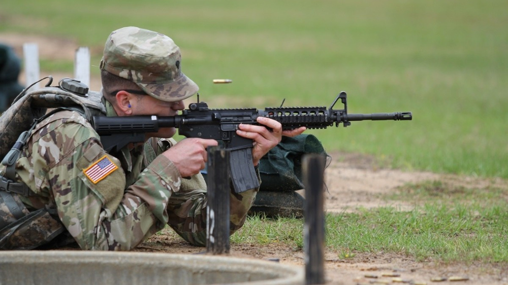美军"特种部队中的教导队"如何留住高素质士官?续约金40万拿走
