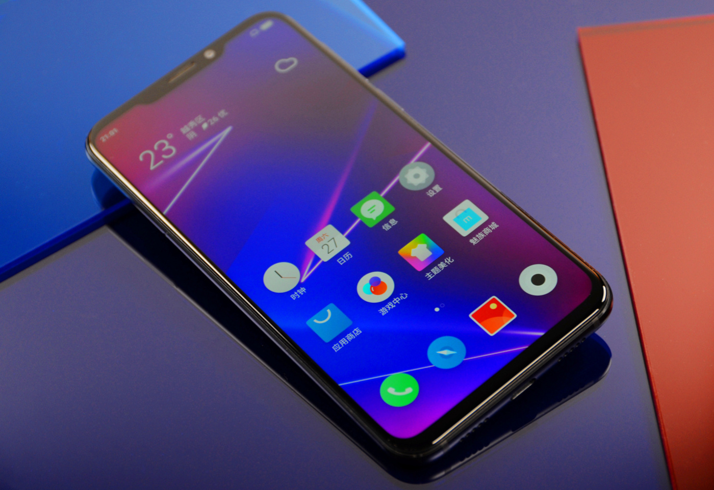 魅族x8体验:定制刘海屏,骁龙710,造就最美千元旗舰