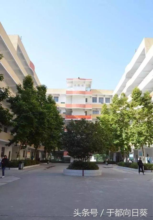 下一站,于都实验中学,你是否和我一样把青春留在这里?