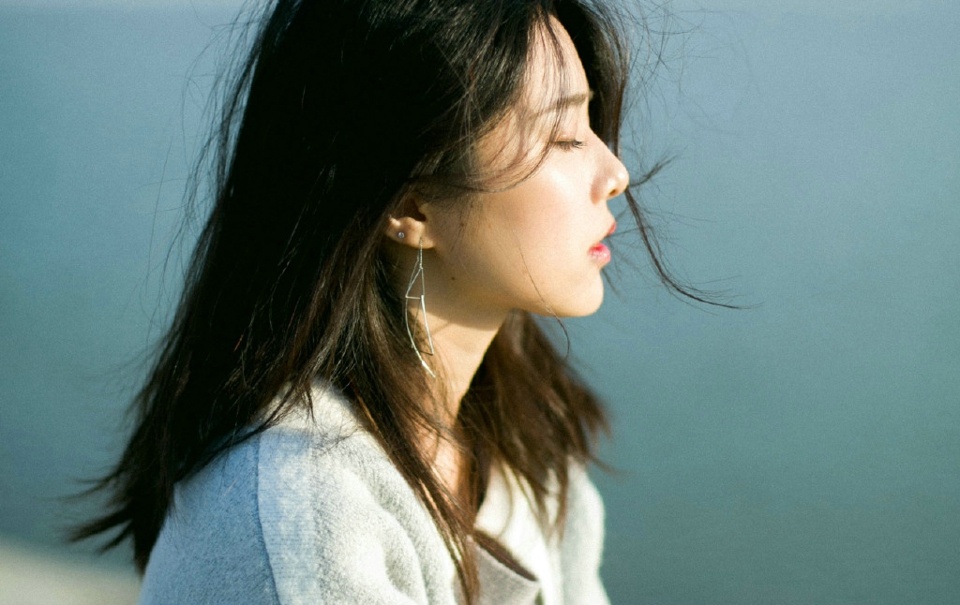 海岸边气质森系女神高颜值随性范写真集