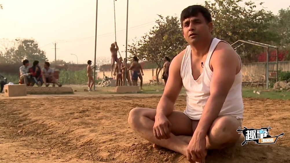 印度旷工大哥说自己是神仙,保佑人类太忙,没时间上班印度奇人