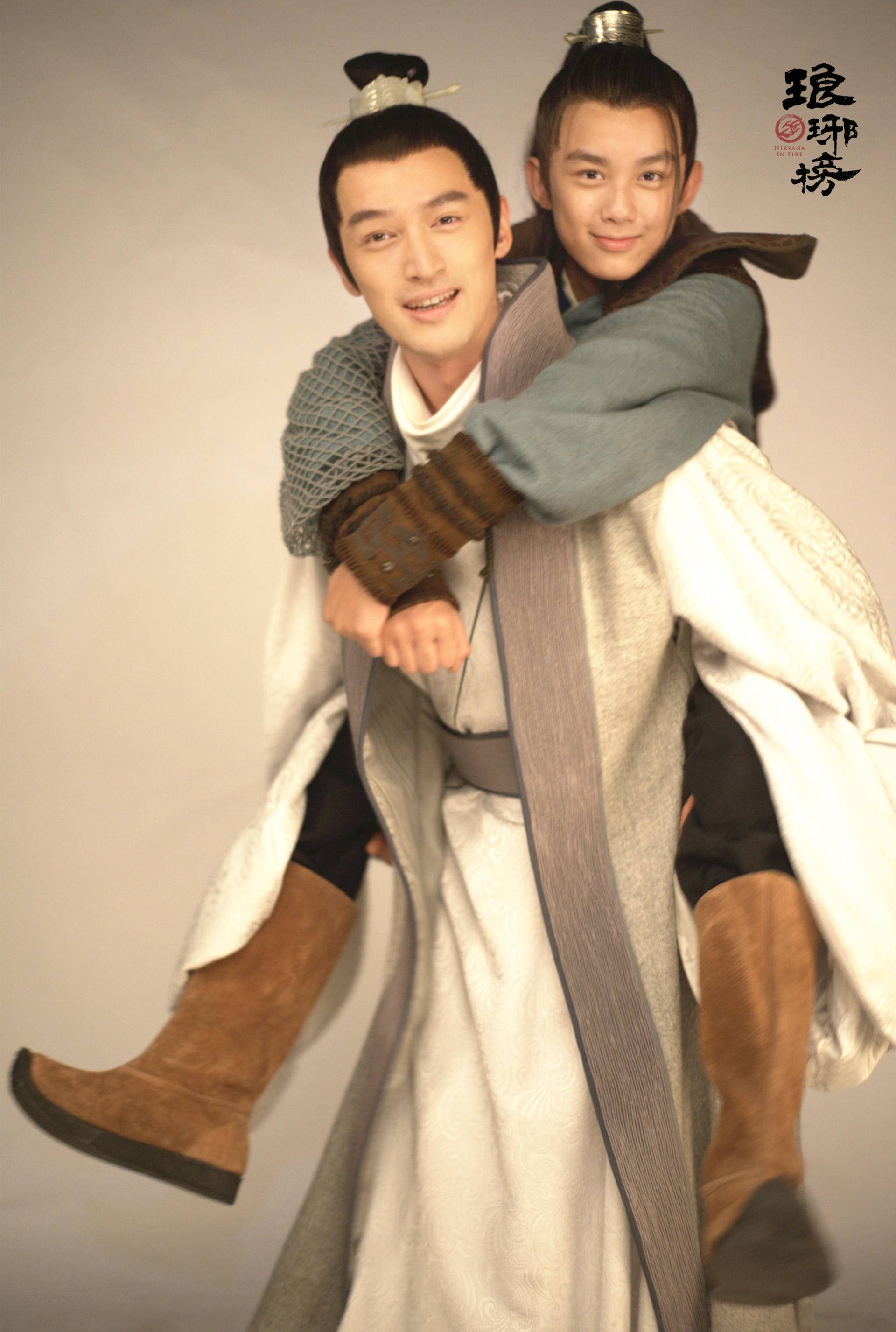 舒淇胡歌同屏合影惹来粉丝围观,网友:胡歌老的像舒淇爸爸