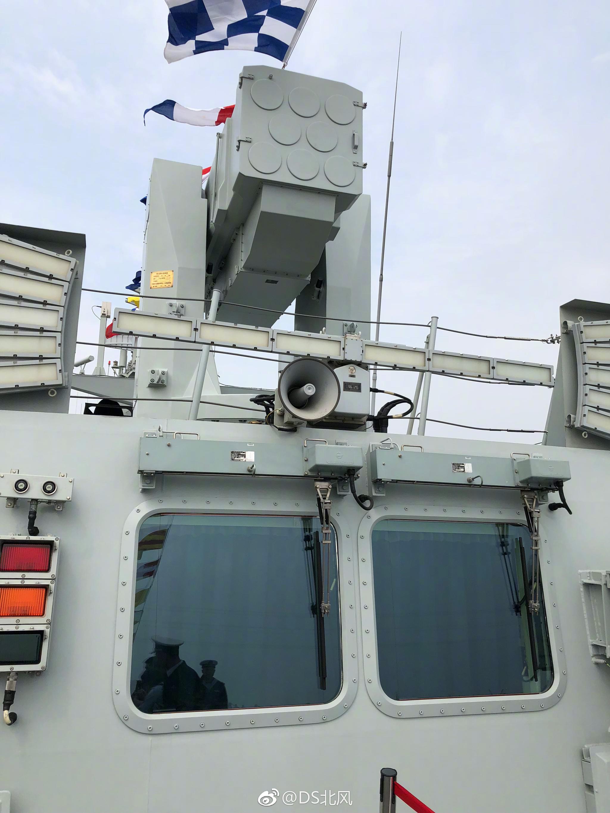 参观056轻型护卫舰511保定舰图集一(照片作者授权发表)