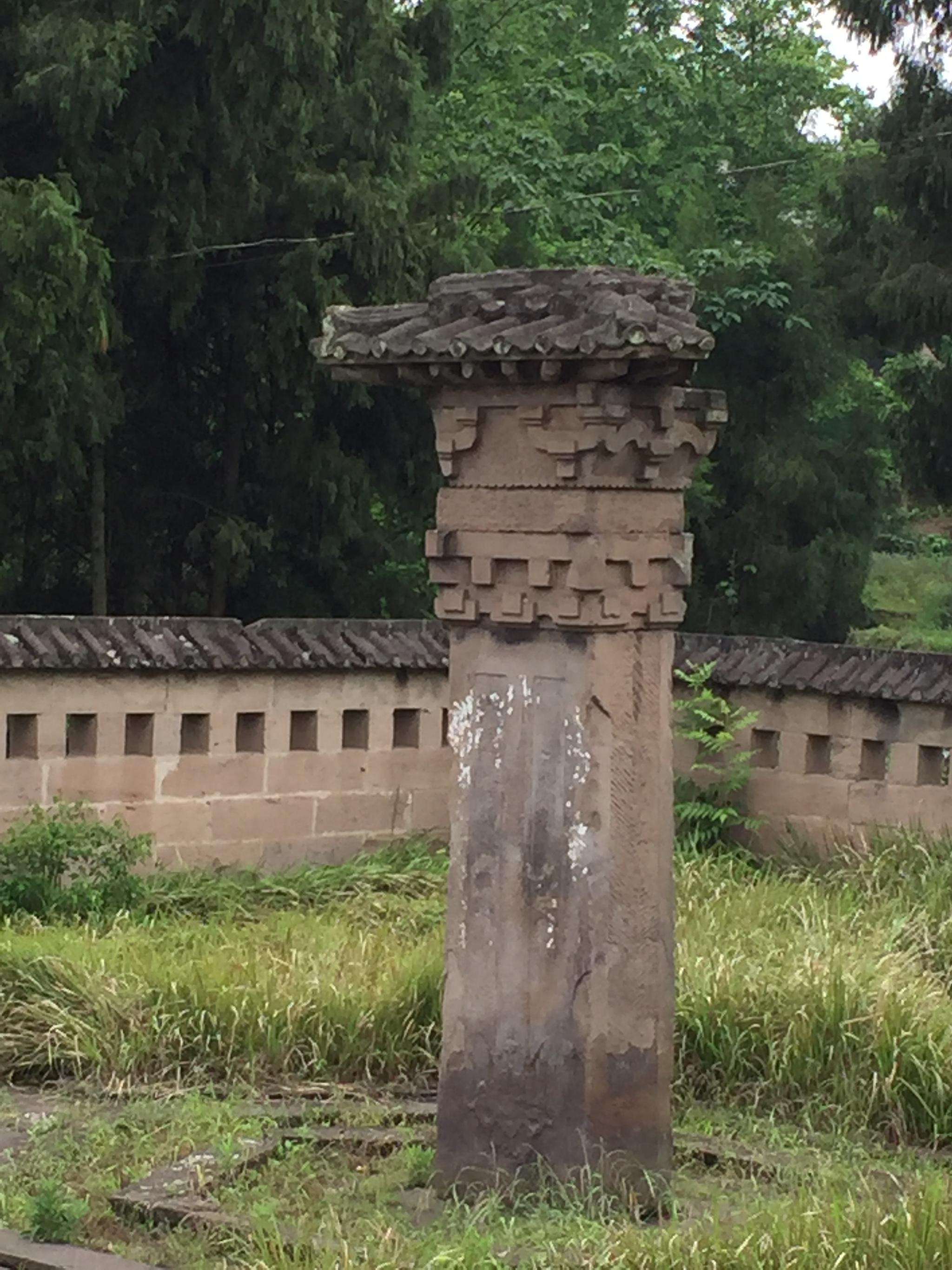 汉阙村访汉阙,最后一张图中那位大爷是有钱人|汉砖|有钱人|大爷_新浪新闻