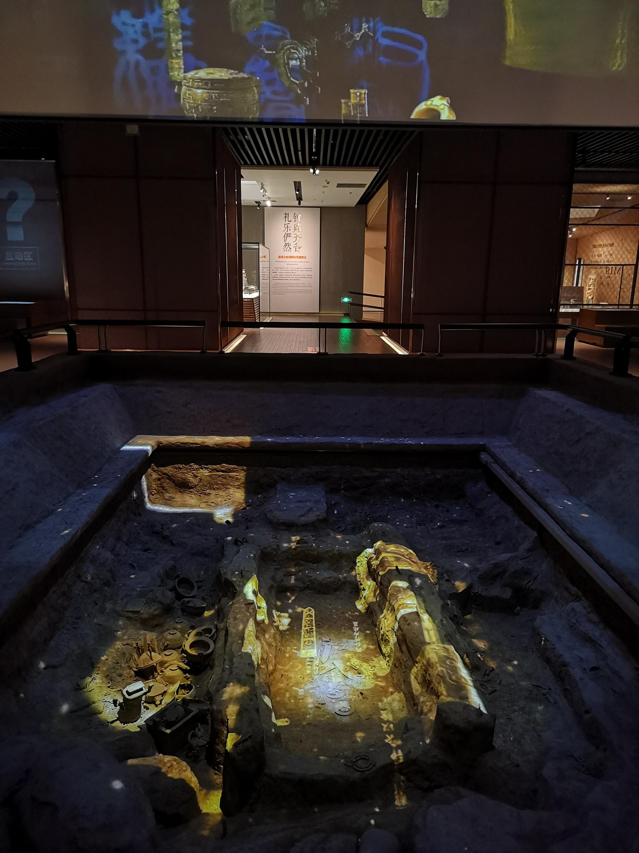 陕西韩城的梁带村芮国遗址博物馆,位置偏僻但是值得推荐