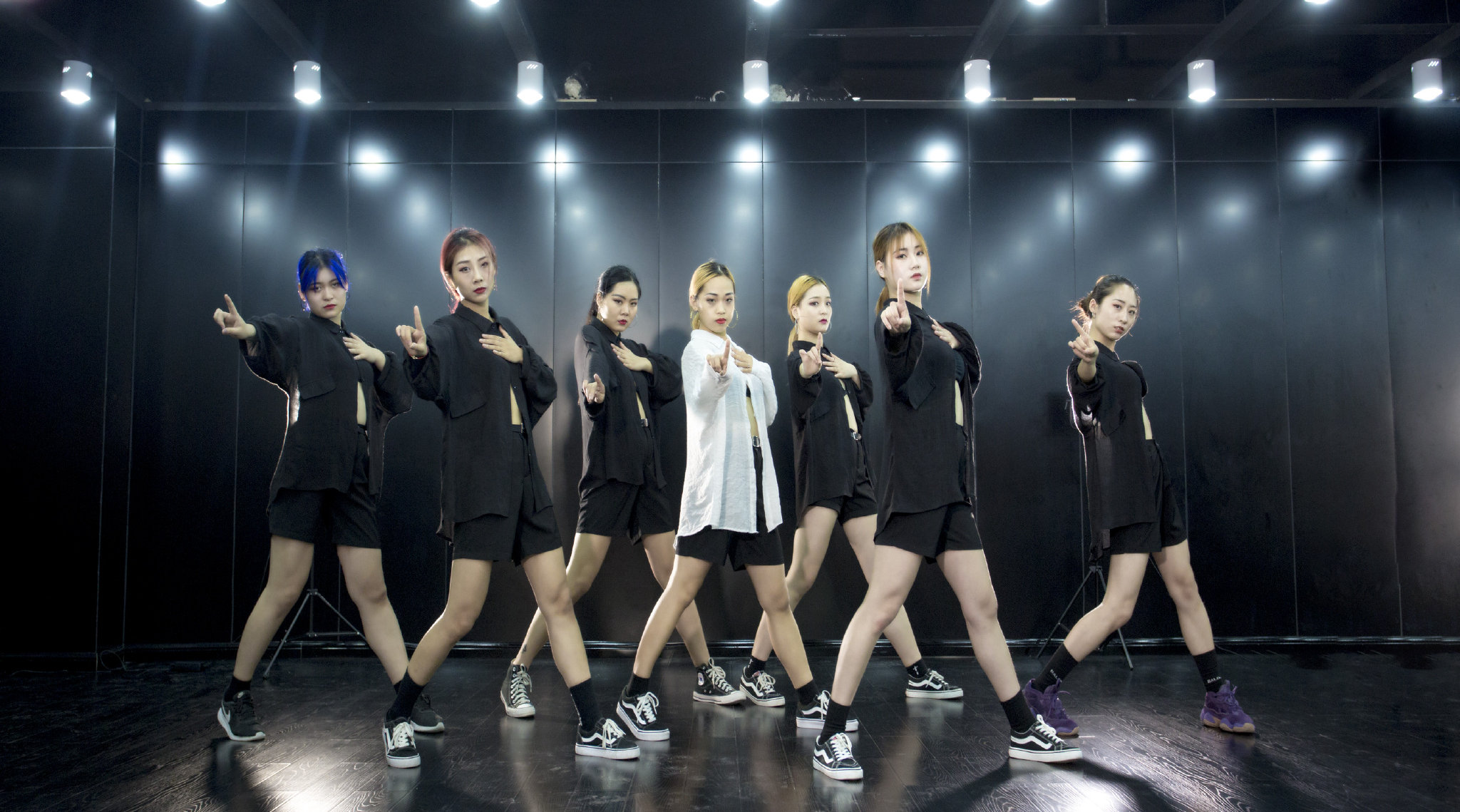 爵士舞一阶教练班学员作品趁机打个爵士舞教练班火热招生中咨询vda