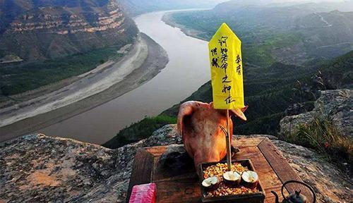 永和县是人类文明的鼻祖伏羲的故里 永和"祭河神" 2008年,永和乾坤湾