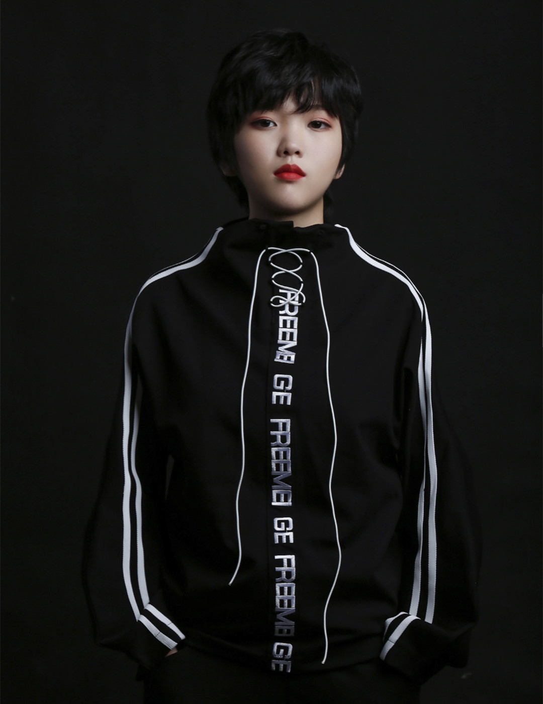 虎牙烤羊腿被质疑开挂不求人却登上热搜刺激战场外挂多