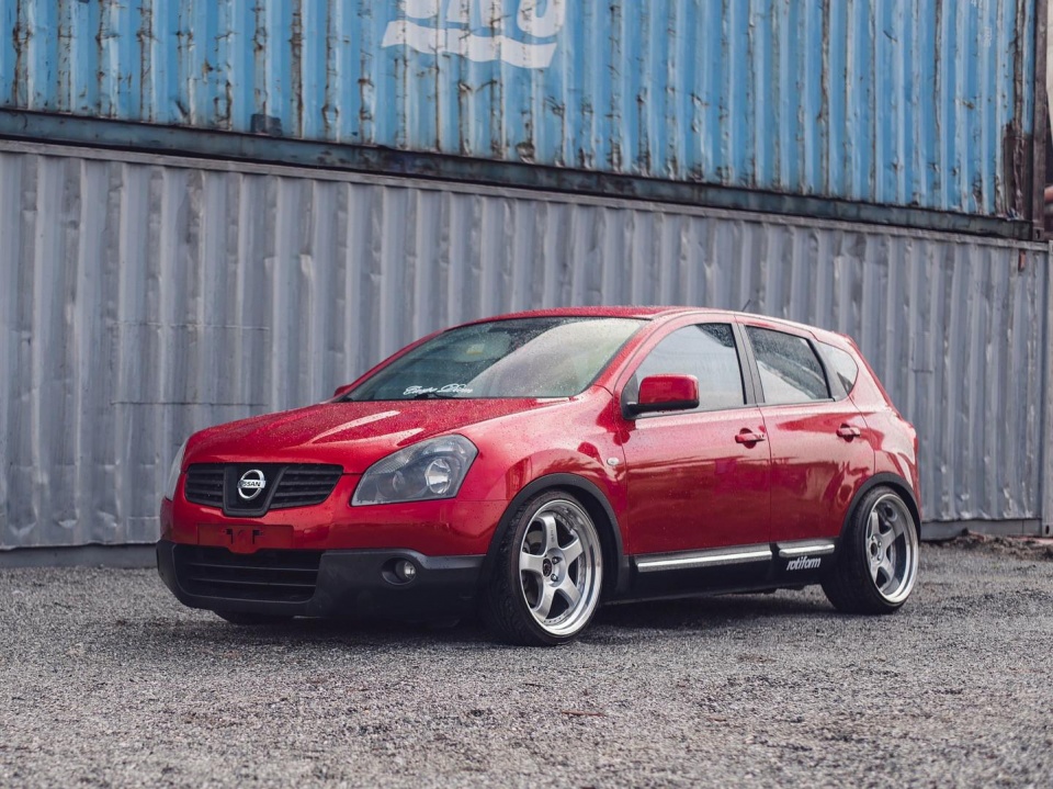 接手老妈的逍客改成低姿态,换了5套轮毂后终于找到理想状态!