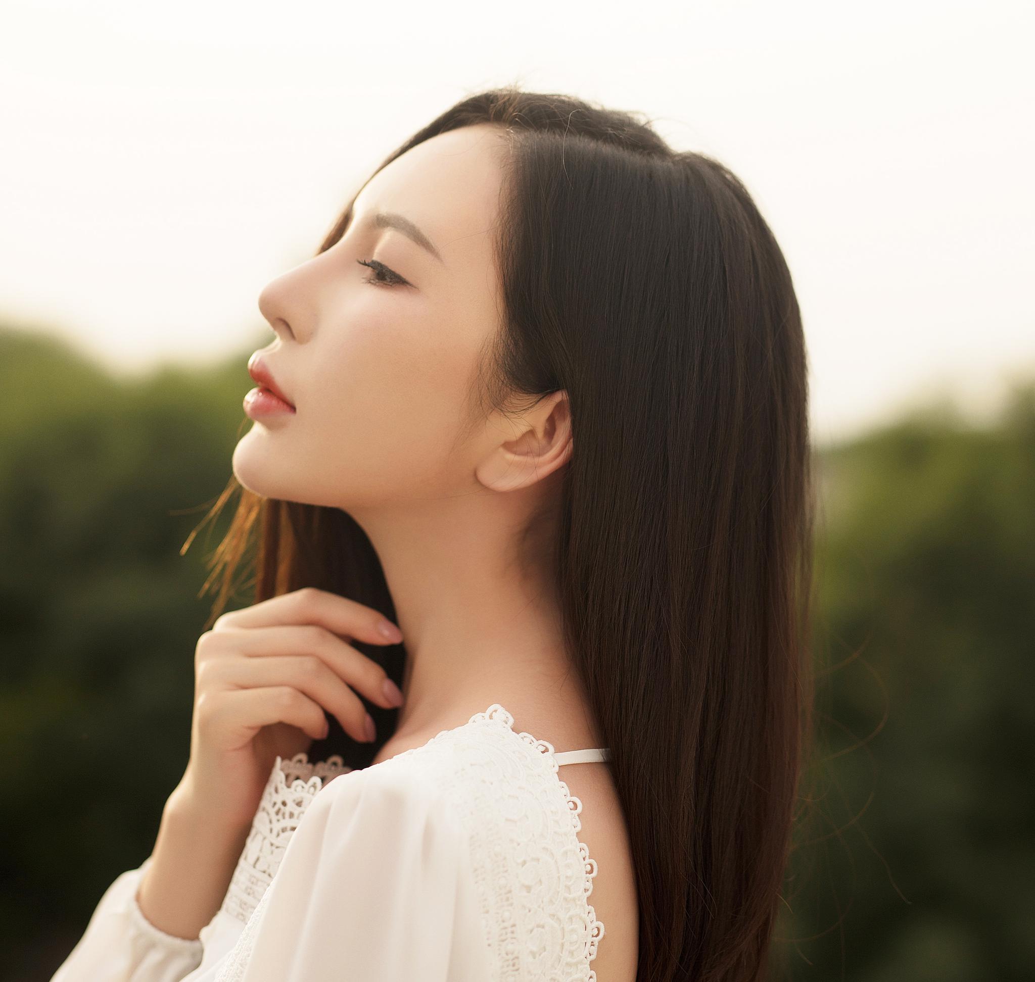 三庭五眼只能让人看起来五官端正经典美颜则需要四高三低
